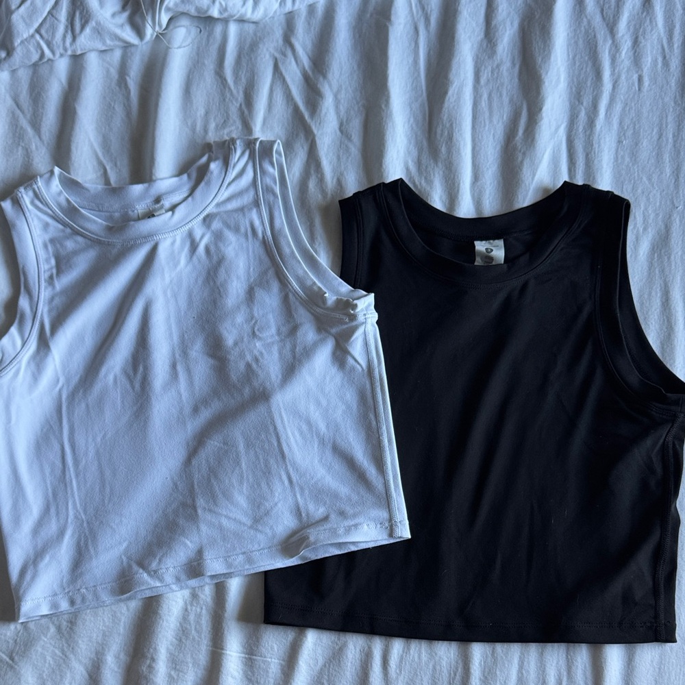 Women’s Paragon Cropped Athletic Tops